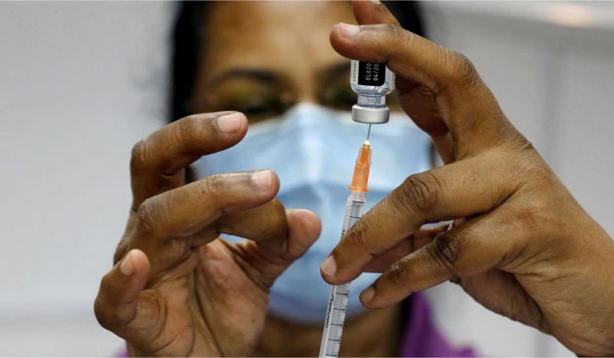 Singapore fully vaccinates 80% of population against COVID-19